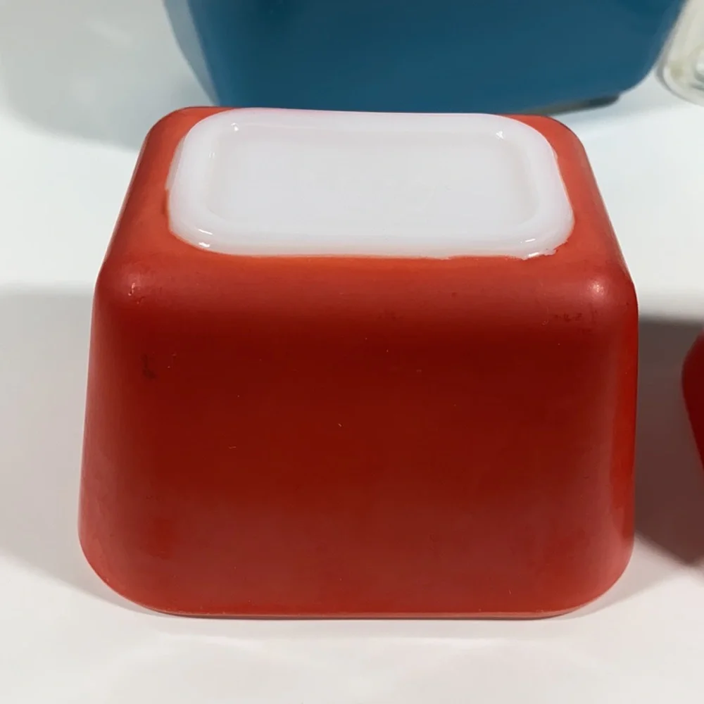 Vintage Pyrex! Refrigerator dish set of 3 - Picture 7 of 16